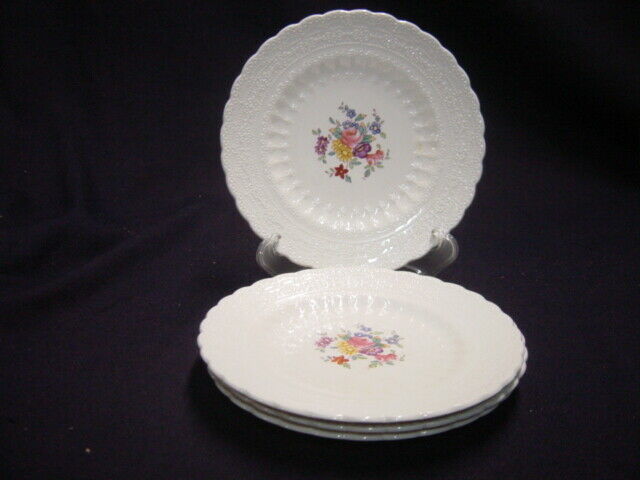 Spode's Ann Hathaway 4 Bread And Butter Plates