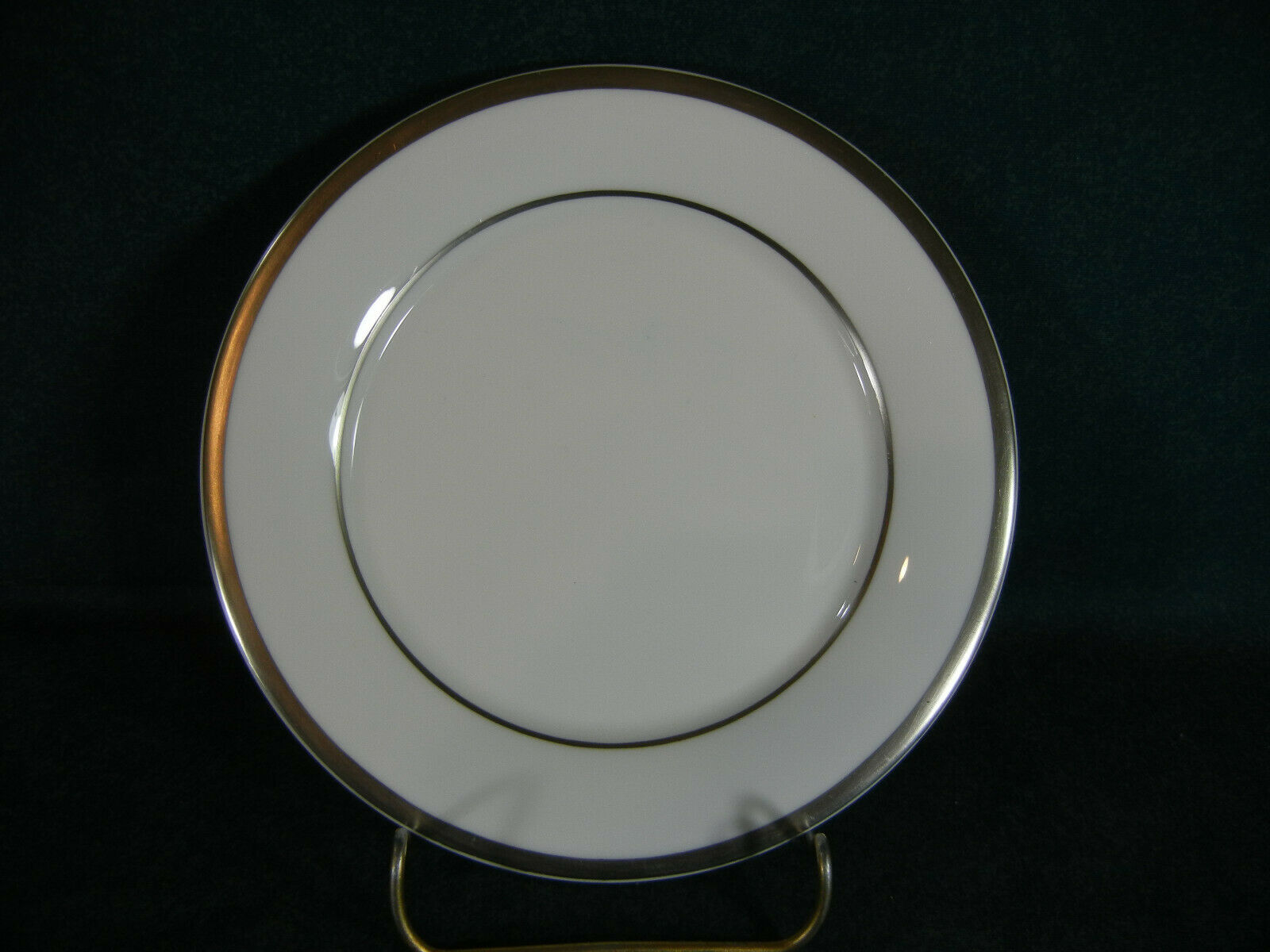 Spode Silver Eternity Y8185 Bread and Butter Plate(s)